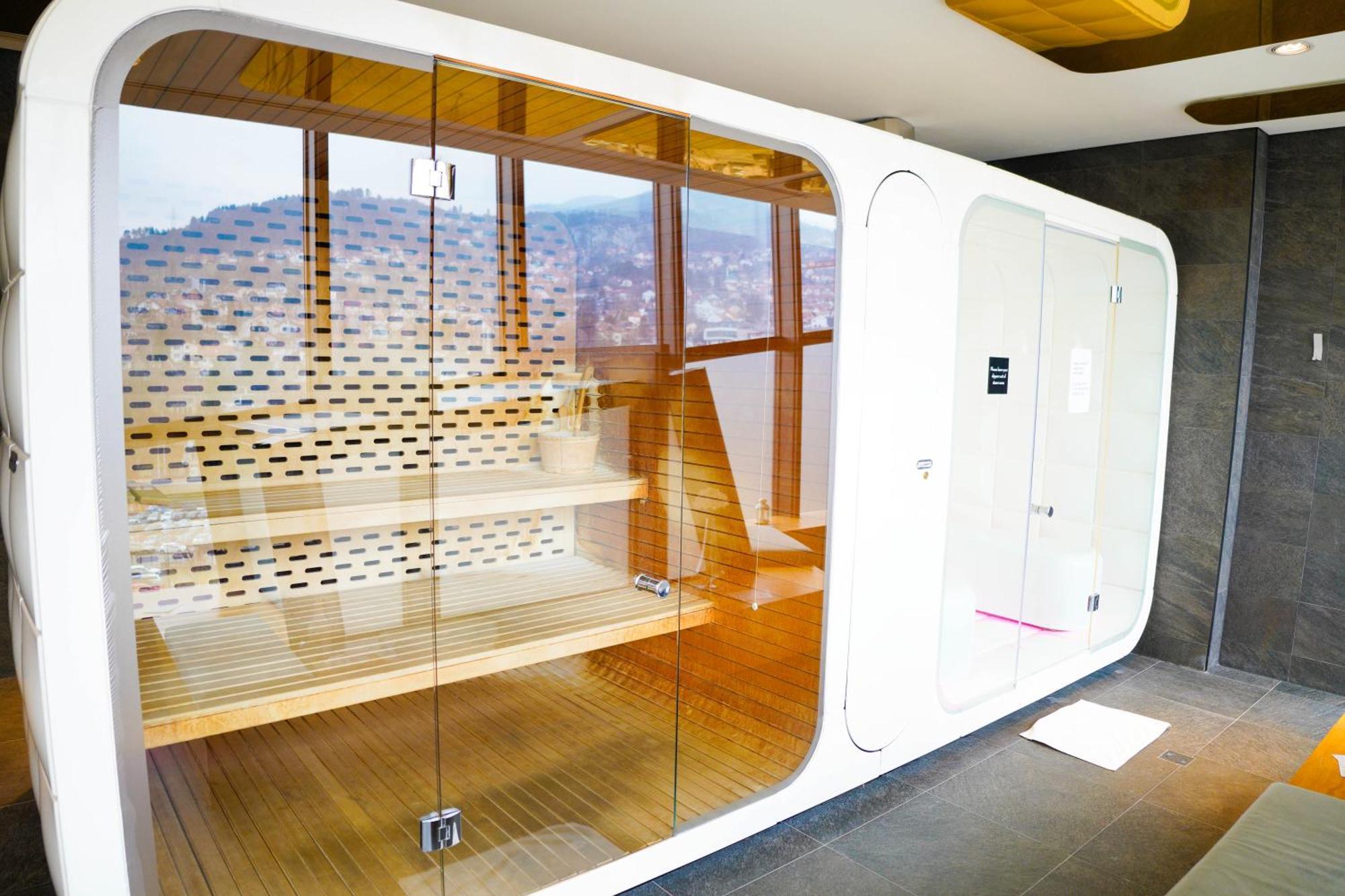 Swissotel Sarajevo Exterior photo A shower cabin
